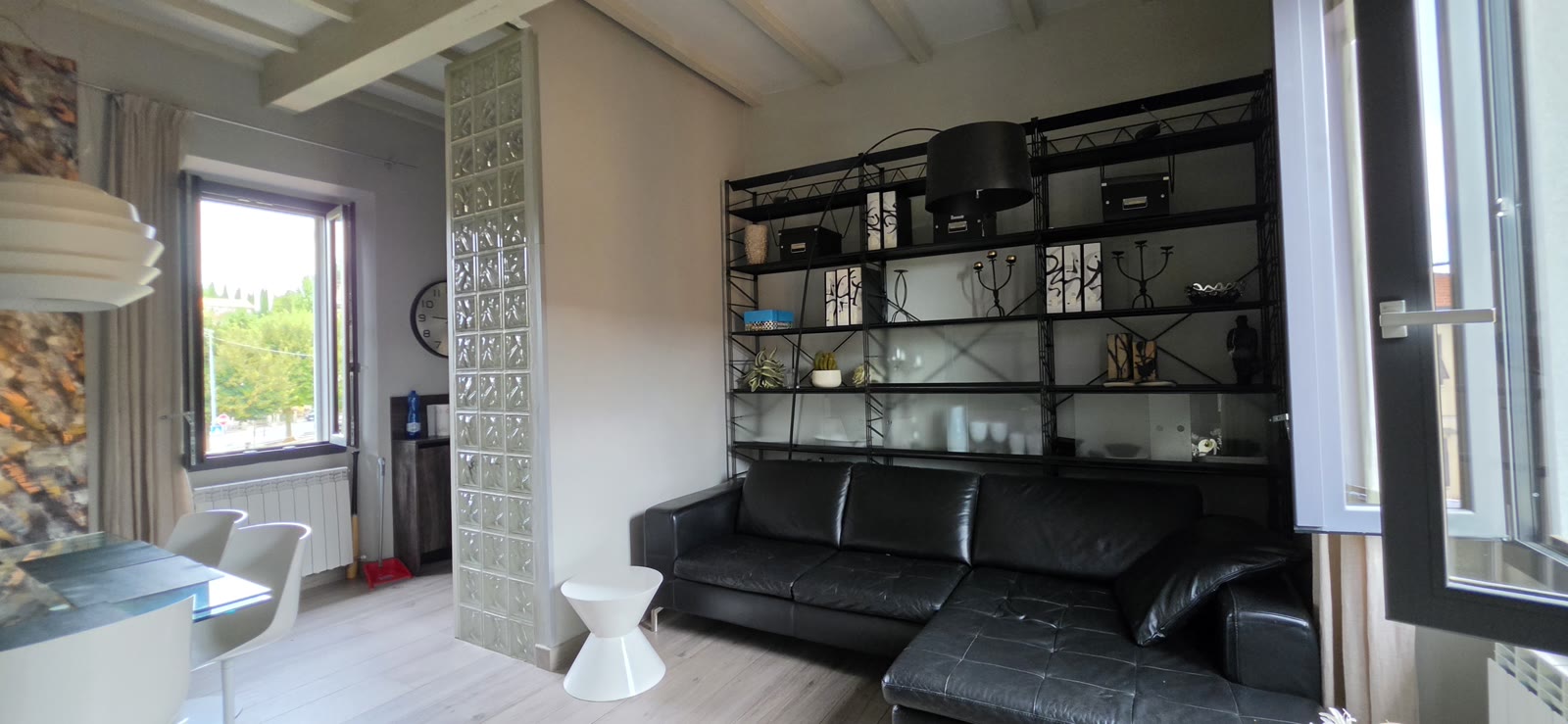Soggiorno del piano superiore della casa a Vaggio